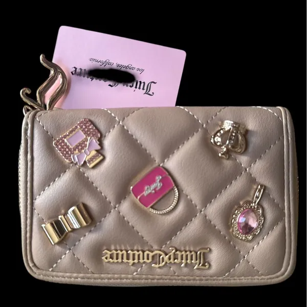 NWOT Juicy Couture Quilted Wallet with Gold Accents pecan beige zippy 6x4 - Image 3