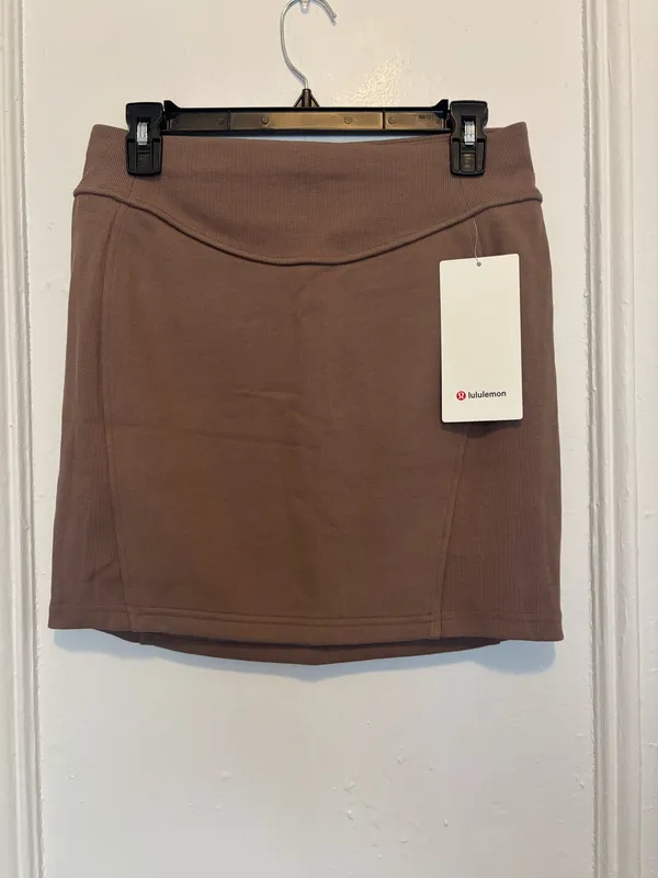 Lululemon Scuba High-Rise Mini Skirt Taupetastic Size Medium - Image 3