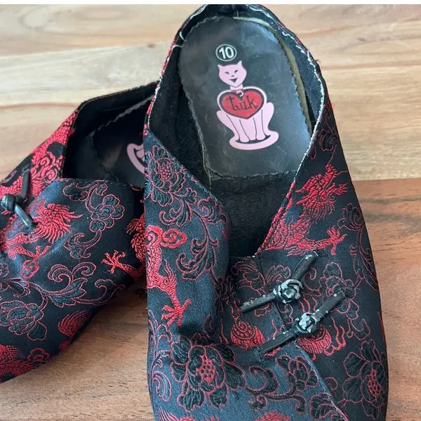 TUK 10 red black brocade Chinese slip-on shoes mule flats slipper Asian - Image 6