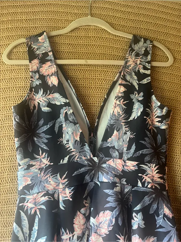 Forever 21 Navy Floral V-Neck Mini Dress with Pink and Light Blue Print - Image 4