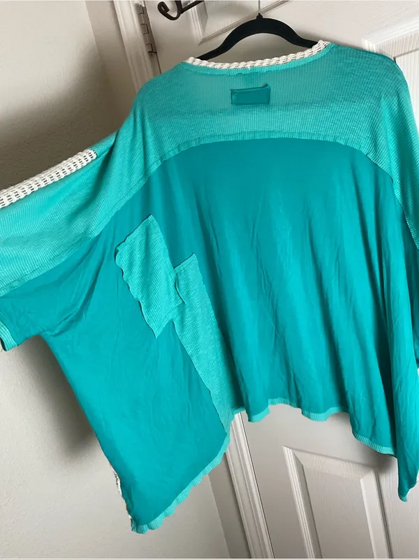POL Bohemian Oversized Contrast Crochet Tunic Top – Teal & Cream – Size S - Image 8