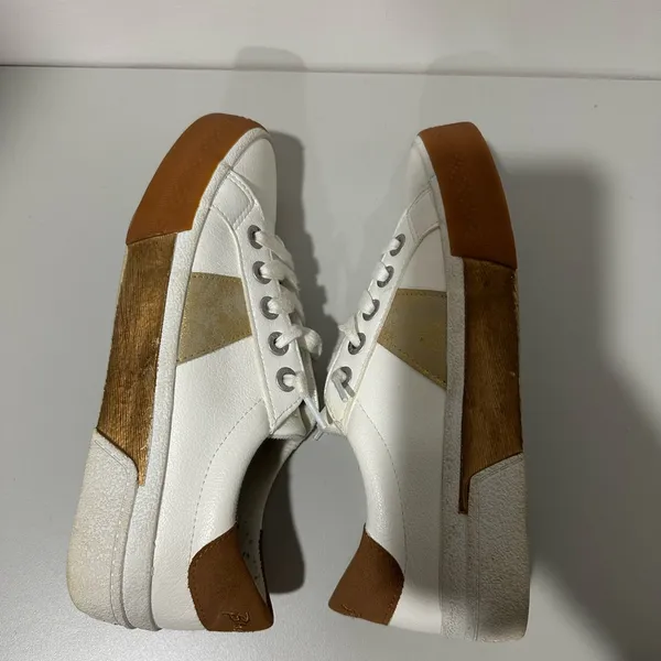White Leather Sneakers with Gold Accent and Tan Trim - Image 6