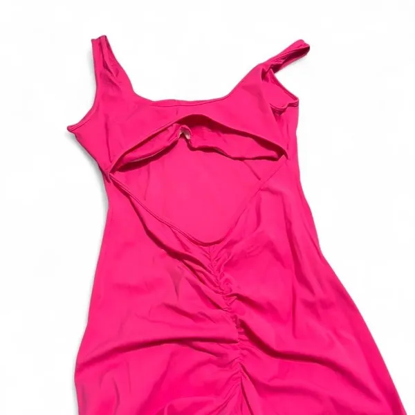 Pink flare jumpsuit with‎ stretchy fabric - Image 4