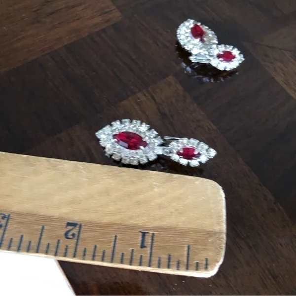 Vintage ClipOn Earrings - Image 5