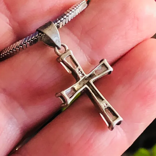 Vintage tapered baguette cubic zirconia 925 cross pendant on chain - Image 12