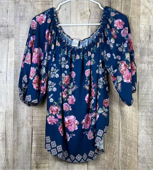Jealous Tomato Size Medium Floral Top w/Balloon Sleeves & Elastic Stretc… - Image 2