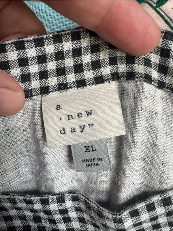 A New Day Linen Blend Black & White Gingham Tank Top - Image 6