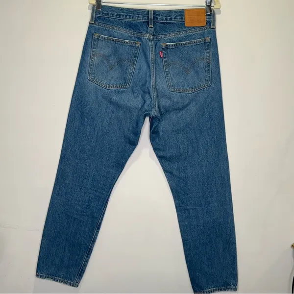 Levi’s‎ Wedgie Straight Fit Denim High Rise Button Fly Jeans Medium Wash - Image 4
