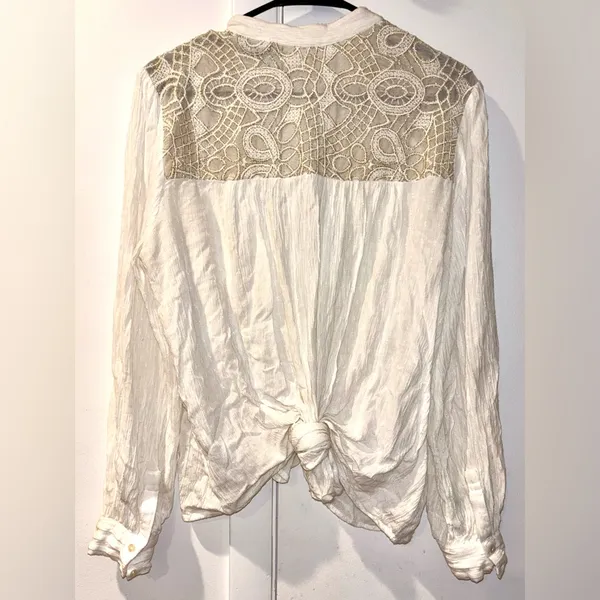 FREE PEOPLE Boho Marigold Buttondown Cream Netallic Lace Flowy Blouse Top L - Image 3