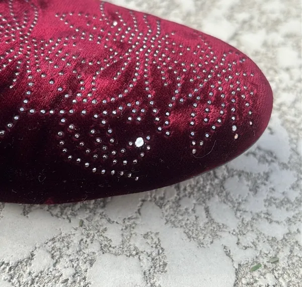 Schutz Burgundy Velvet Loafers Size 6 B Studded Slip On Flats Preppy - Image 4