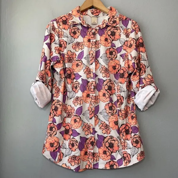 Duluth Trading Co Button Up Shirt Size Small Nylon Floral Hiking Vented Roll Tab - Image 2
