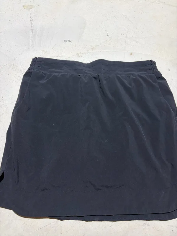 Athleta Women's Black Active Skort medium - Image 2