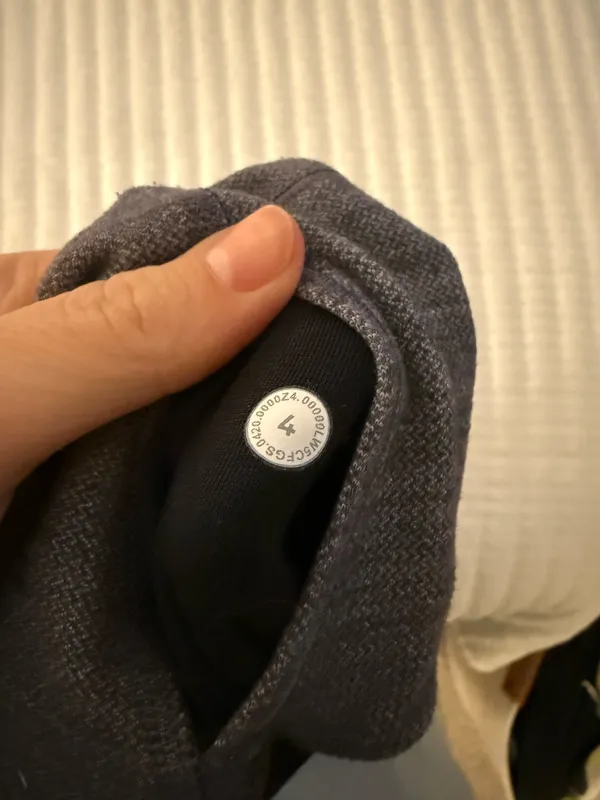 Lululemon Align Leggings 23" Crop - Image 4