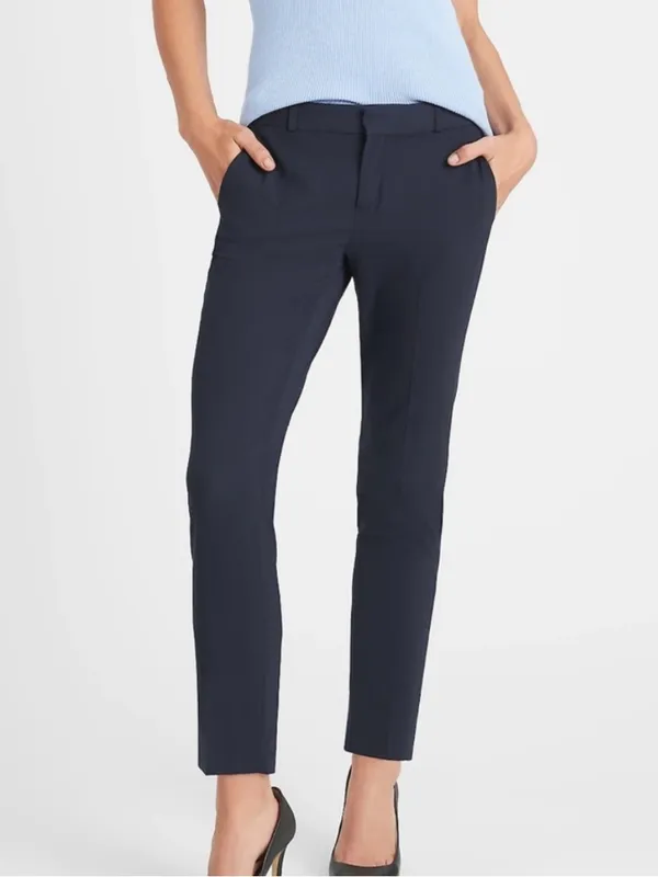 Women’s Banana Republic Avery Striaght leg ankle pant - Image 3