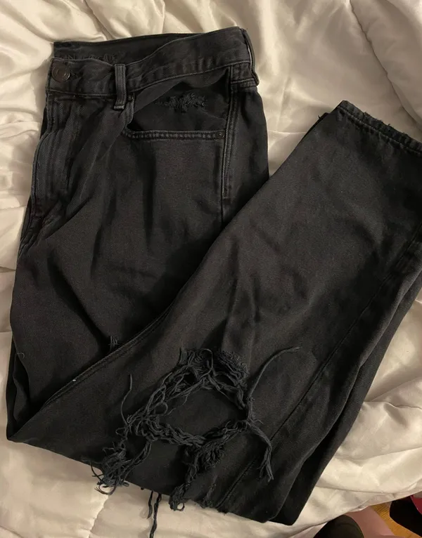 American Eagle Jeans - Image 2