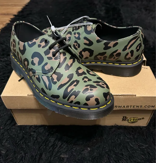 DR MARTENS 1461 distorted leopard animal print leather lace up oxfords shoes women’s 9 new - Image 8
