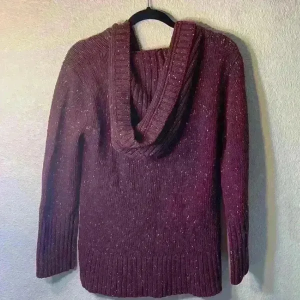 Burgundy Cabela's hooded sweater sz L comfy cozy knit colorful casual basic - Image 5