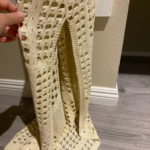 Elegant Cream Crochet maxi Dress - Image 4