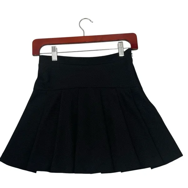 BCBGeneration Pleated School Girl Mini Skirt High Waisted Black Women's Size 0 - Image 6