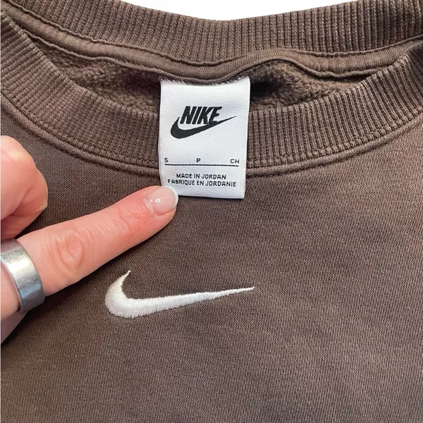 Nike Phoenix Fleece Oversized Center Swoosh Sweatshirt Brown Small - Image 2