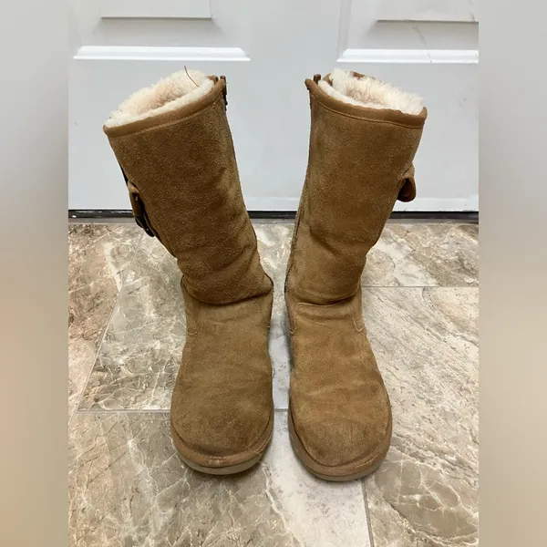 UGG Tall Retro Cargo Boots with Buckle and side pocket - Image 5
