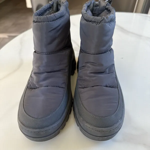 Lucky Brand Charcoal Winter Boots - Image 3
