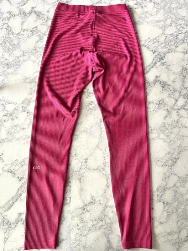 Alo Yoga Ribbed High-Waist 7/8 Blissful Legging in Raspberry Sorbet - Image 3
