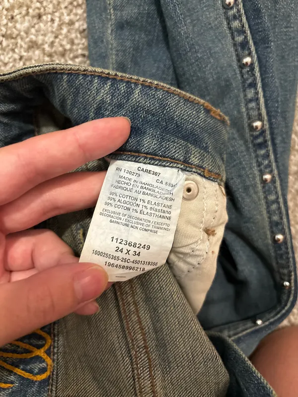 Lainey wilson wrangler jeans - Image 4