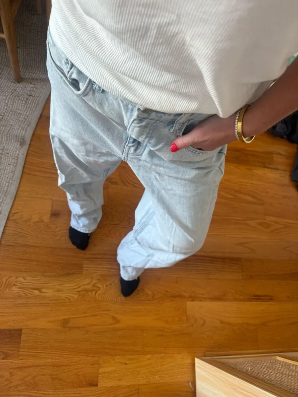 Urban Outfitters Baggy Jeans - Image 4