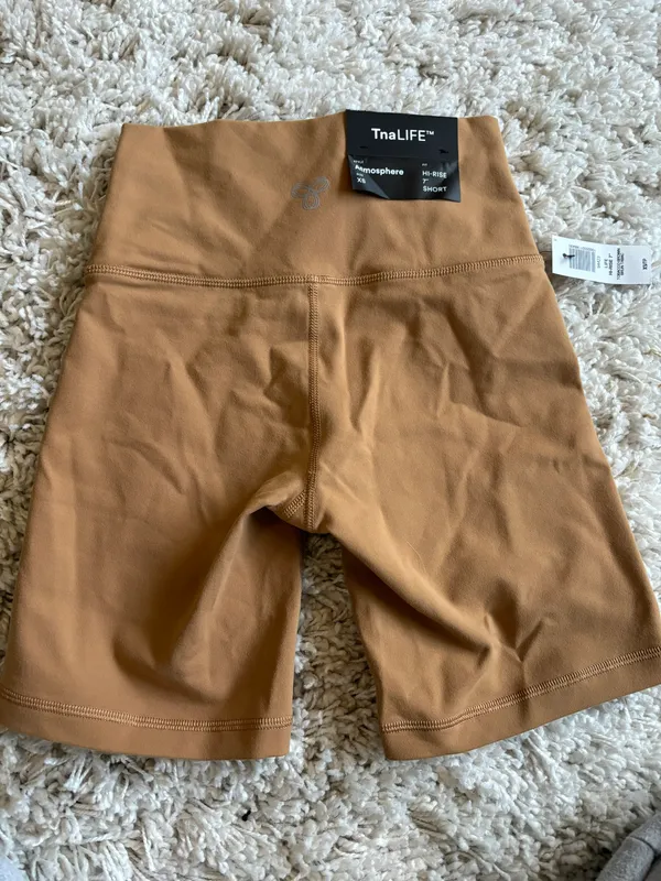 Aritzia TNA Bike shorts - Image 2