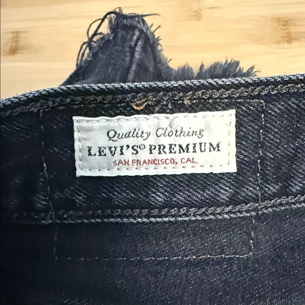 Levi's 501 24 Waist Women's Teen Girl Black Distressed Button Fly Denim Shorts - Image 12