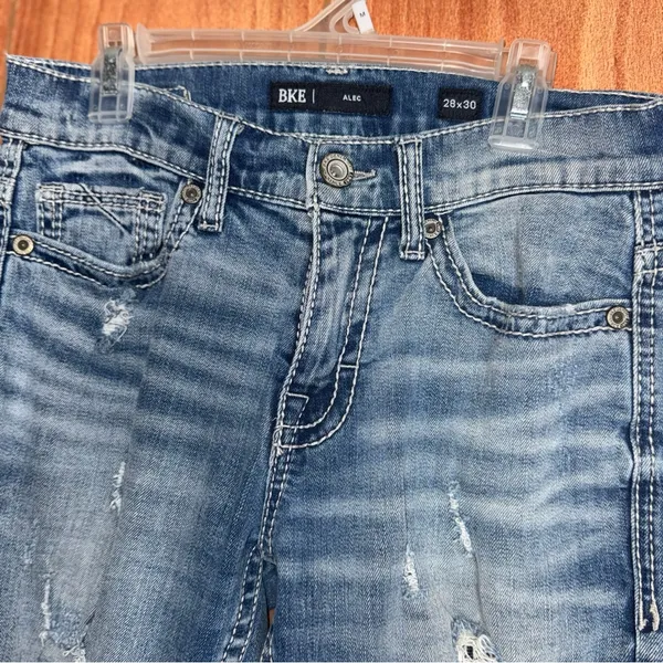 Woman’s‎ BKE Alec distressed blue jeans 28x30 pre-loved - Image 2