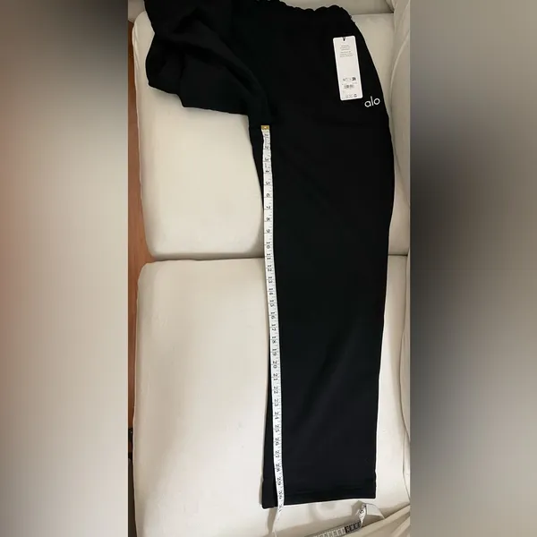 ALO Yoga NWT Accolade Straight Leg Sweatpants Black Size M Oversized - Image 6