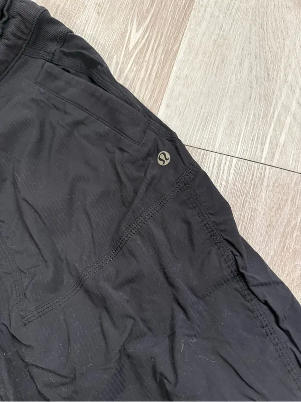 Lululemon Dance Studio Pants Cropped - Image 2
