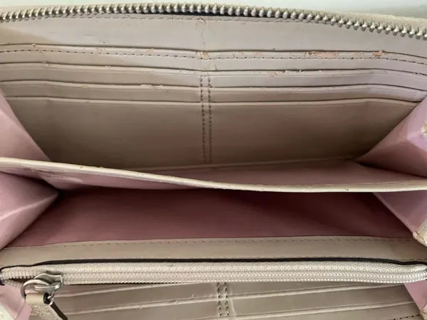 Coach Khaki Wallet - Image 9