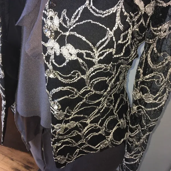 Cachet by Bari Protas black with cream embroidered floral blazer - Image 3