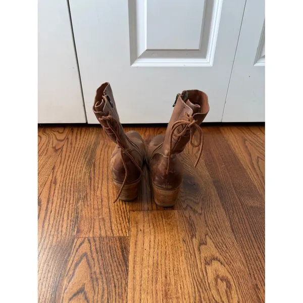 Korks Brown Leather Ankle Boots Size 9.5 - Image 4