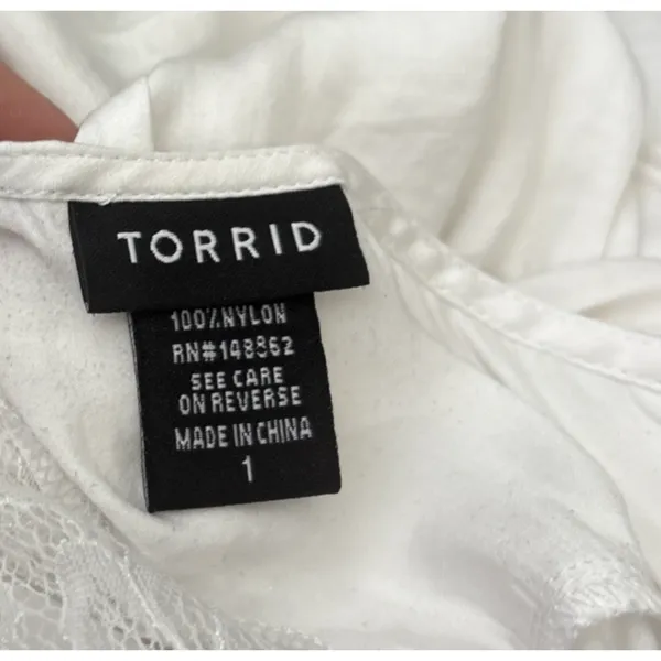 Torrid Silky Lace Cami Plus Size 1X White Coquette Dainty Romantic Tank Top - Image 5