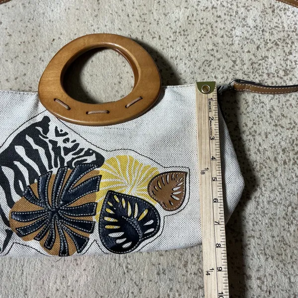 Relic Brand Zebra Tropical Leaf Canvas Handbag Wood Handle Crossbody RLH8120‎ - Image 2