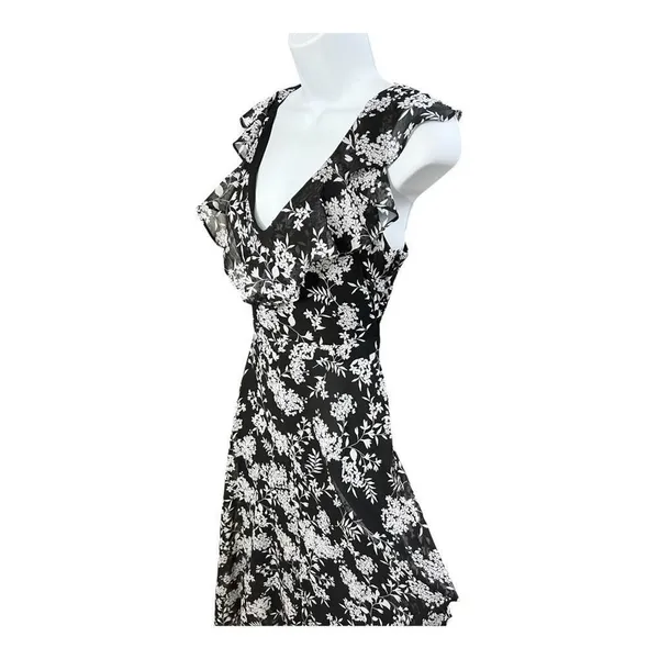 Banana Republic Elegant Ruffle Dress Black/White Floral print Size 4 Asymmetric - Image 13