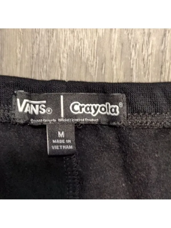 Vans X Crayola Shorts Size Medium - Image 4
