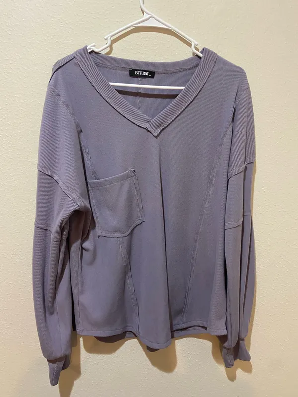 Amazon Purple Sweatshirt Size M - Image 2