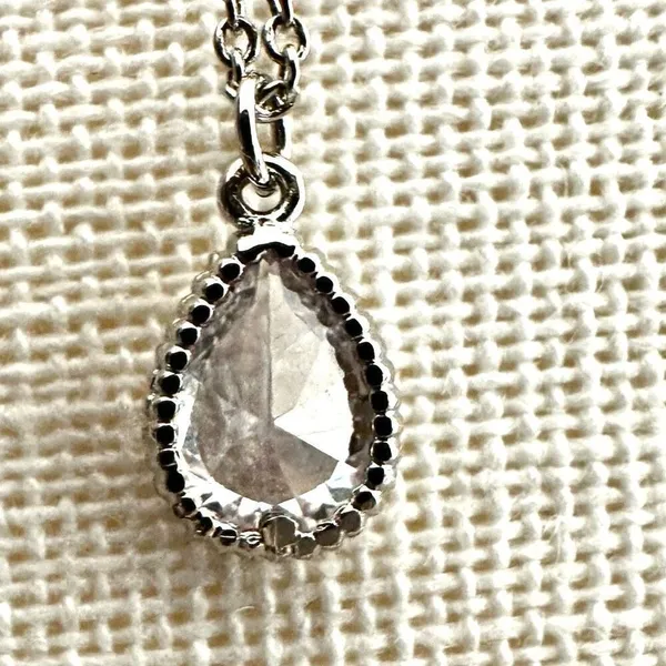 Silver tone dainty teardrop pendant necklace - Image 5
