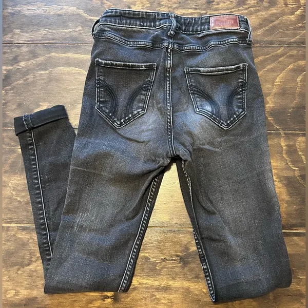 Hollister Women’s Dark Wash Gray-Black Jeans - Image 2