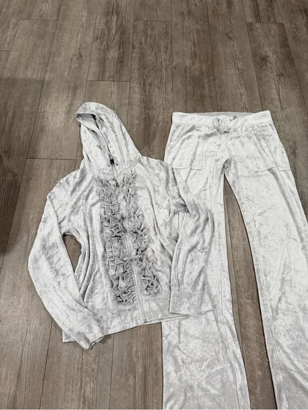 BCBGMaxAzria Silver Light Gray Velvet Zip Hoodie Set - Image 6