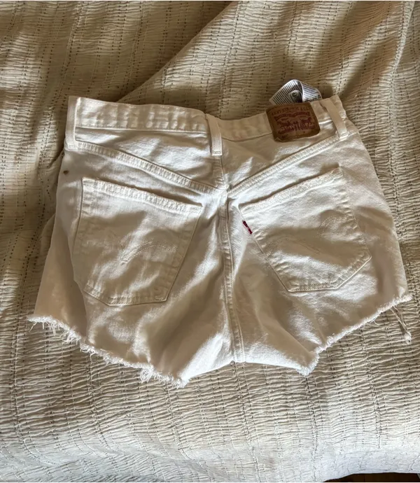 Levi’s 501 Shorts - Image 3