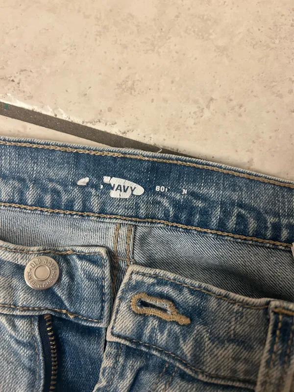 Old Navy Jeans - Image 4