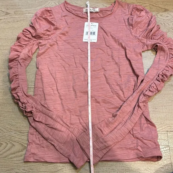 Nwt Free People‎ Xs Natasha Puffed Shoulder Ruched Long Sleeve Top In Blush - Image 5