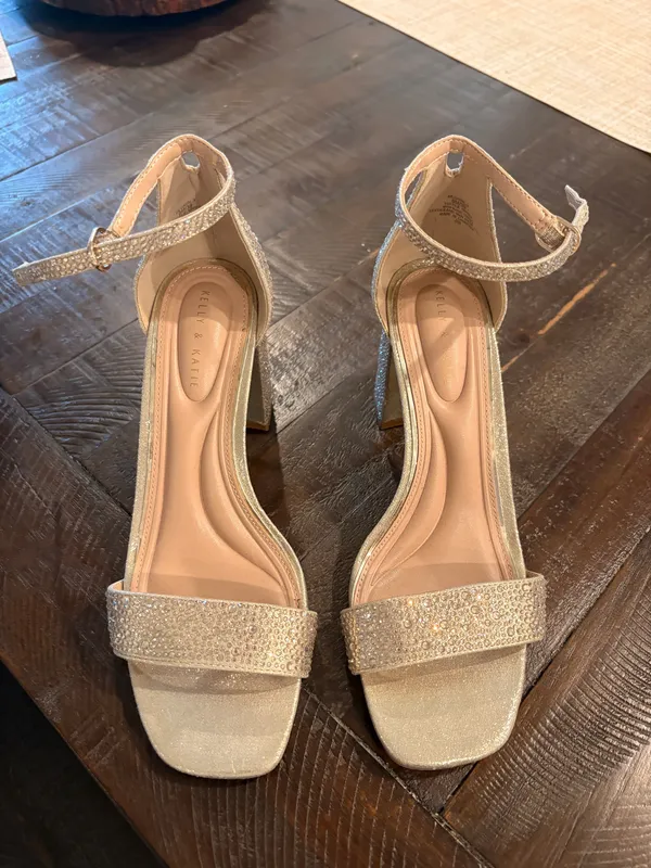 Kelly & Katie Heels Gold Sparkly - Image 6