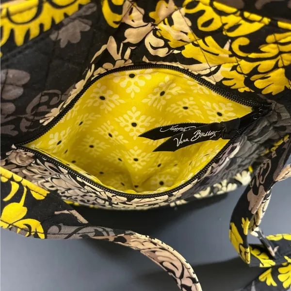 Vera Bradley Women's Black/Yellow Purse/Crossbody SKU 5007 - Image 6
